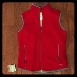 NWT Old Navy Performance Fleece Vest Medium